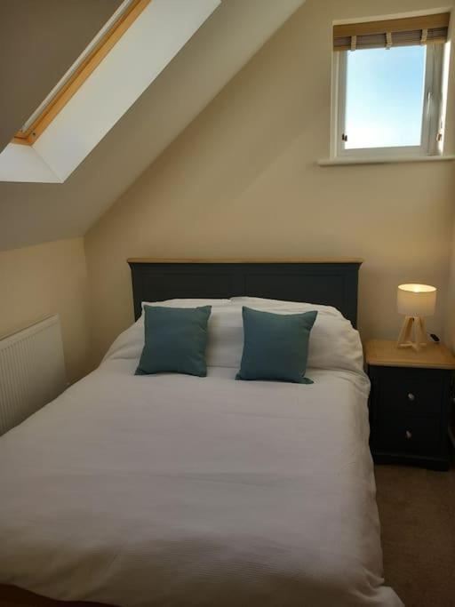 Roomy Penthouse 2 Double Bed Apartment - Spacious - Central Beeston - Free Secure Parking - Nottingham Kültér fotó